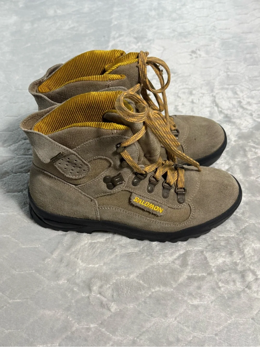 Salomon Gore-Tex Waterproof Hiking Boots Womens 7‎ EU 38⅔ Backpacking